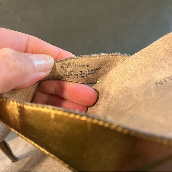 White Mountain sz 7 Abby embellished thong sandals wedge - Picture 14 of 16